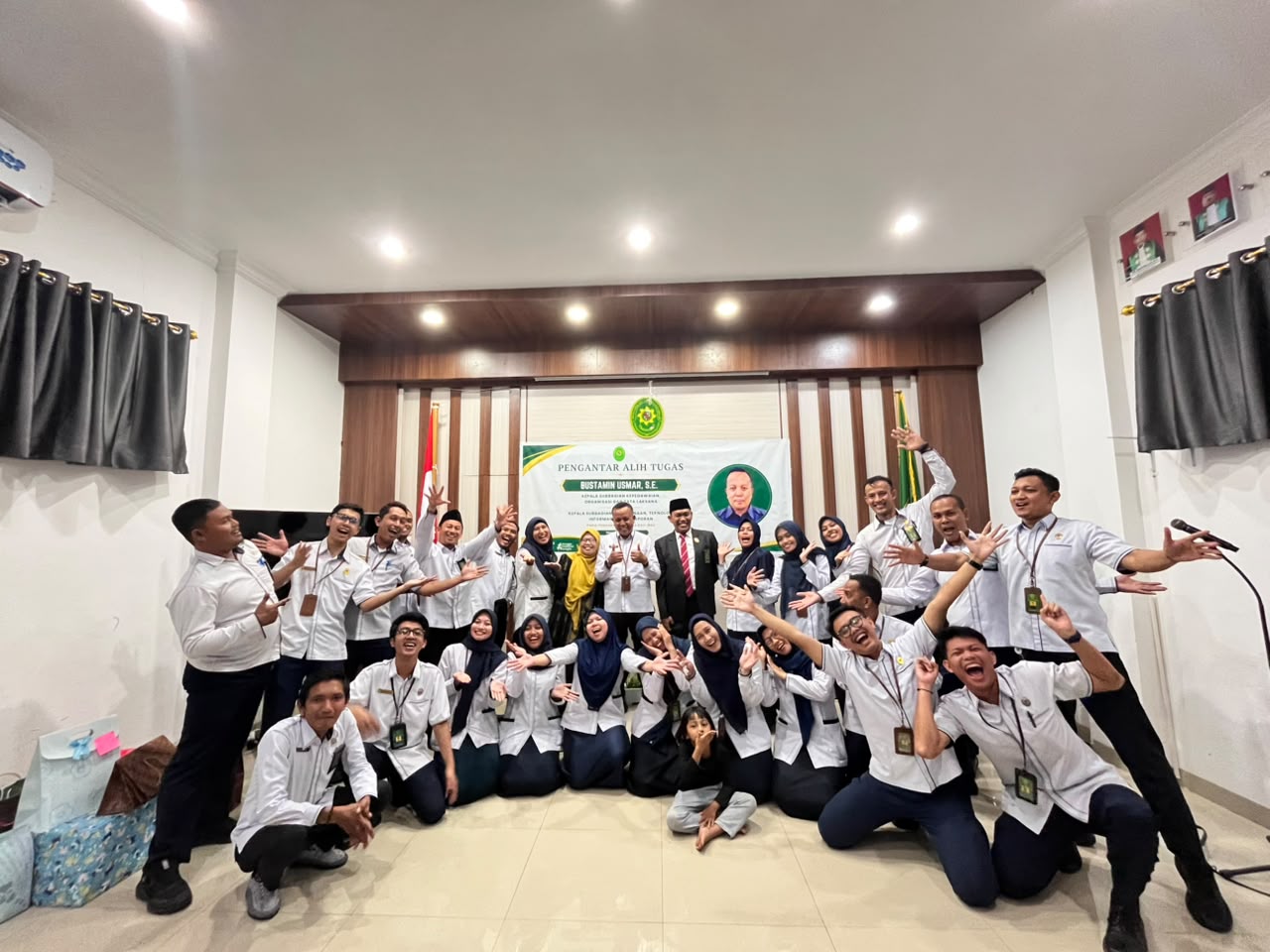 27 Juli Pengantar Alih Tugas Pak Bustam 20